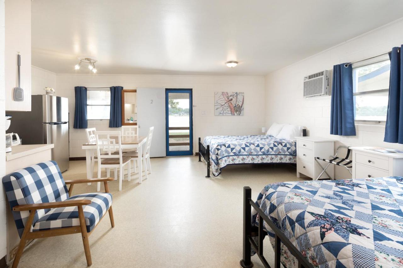 Inn Oasis Lake Buchanan Bluffton